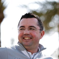 Eric Boullier está sonriente en McLaren