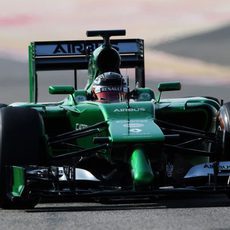 Kamui Kobayashi protagoniza la primera bandera roja