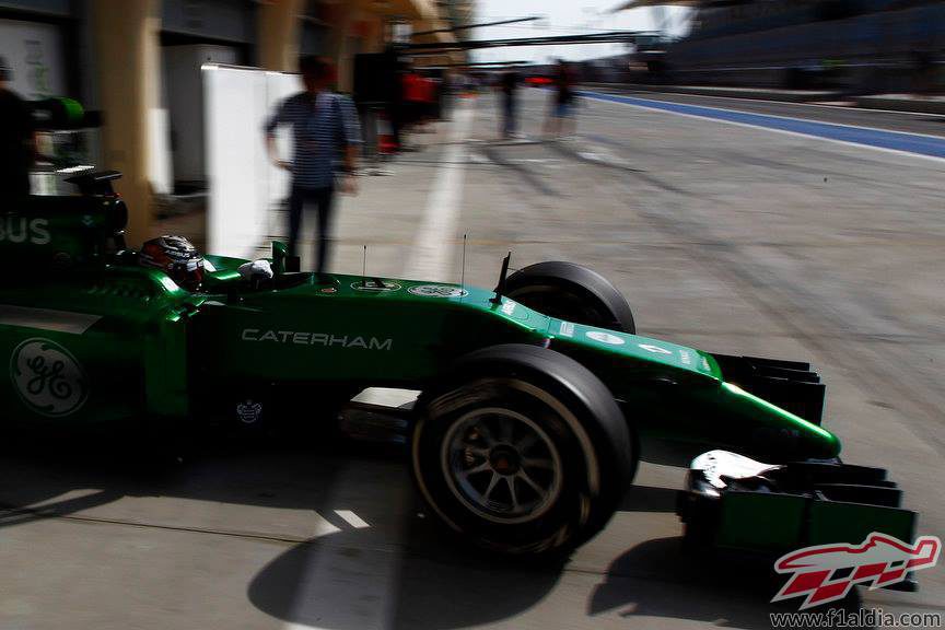 Kamui Kobayashi abandona boxes en Sakhir