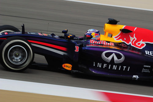 Daniel Ricciardo a los mandos del RB10