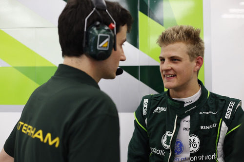 Marcus Ericsson está entusiasmado dentro de Caterham