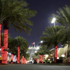 Paddock de Sakhir iluminado