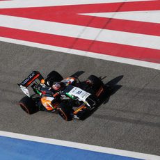 Nico Hülkenberg vuelve a boxes en Sakhir