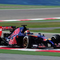 Tanda larga para Daniil Kvyat en Baréin