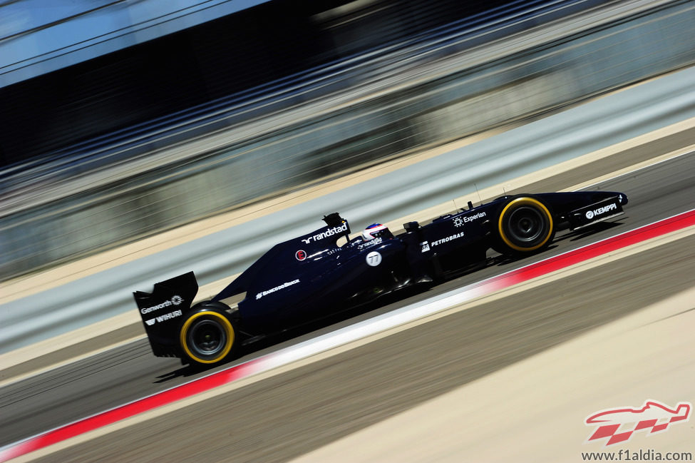 Valtteri Bottas marca el ritmo por la mañana en Sakhir