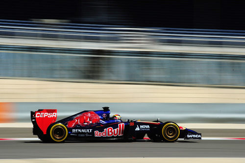 Jean-Eric Vergne busca los tiempos en el trazado de Sakhir