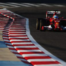 Problema en la caja de cambios del F14-T de Fernando Alonso