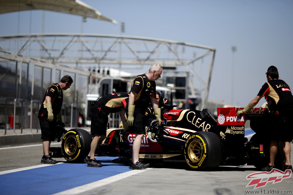 La jornada termina para Romain Grosjean