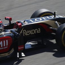 Romain Grosjean dentro de su E22