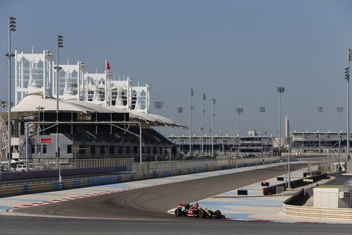 Romain Grosjean sigue rodando por Sakhir