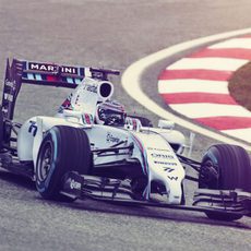 Valtteri Bottas con el FW36