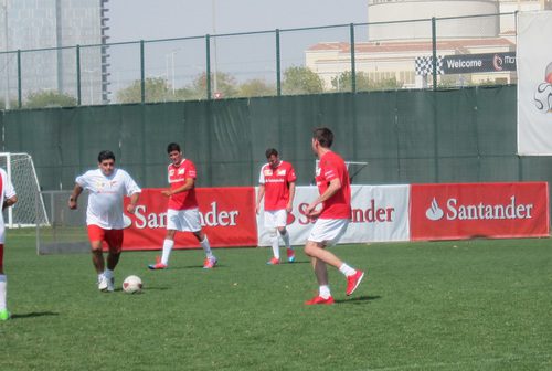 Maradona, protagonista en el campo