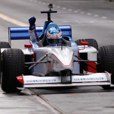 Un paseo en F1 para promocionar la carrera