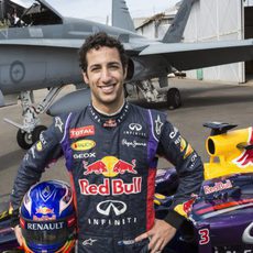 Daniel Ricciardo visita la Royal Australian Air Force