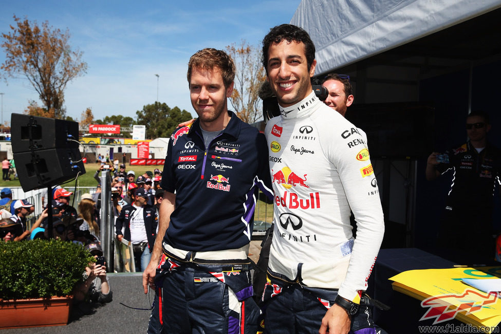 Sebastian Vettel y Daniel Ricciardo posan juntos
