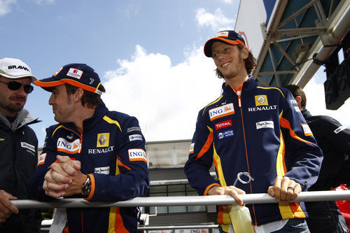 Alonso, Grosjean y Barrichello