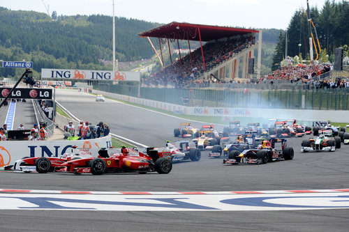 Raikkonen en la primera curva