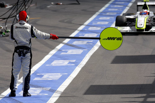 Barrichello a boxes