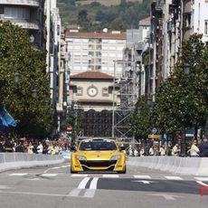 Alonso en el Megane