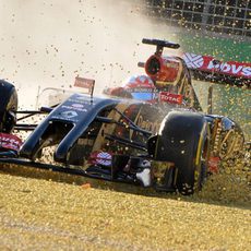 Salida de pista de Romain Grosjean al final de los Libres 2