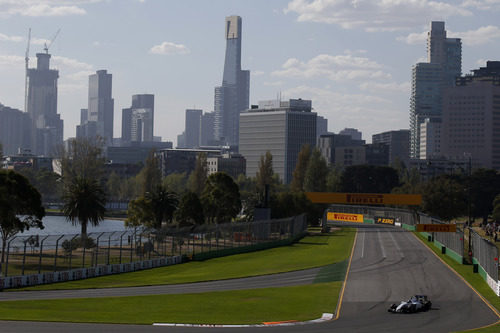 Valtteri Bottas trabaja la aerodinámica en tandas largas