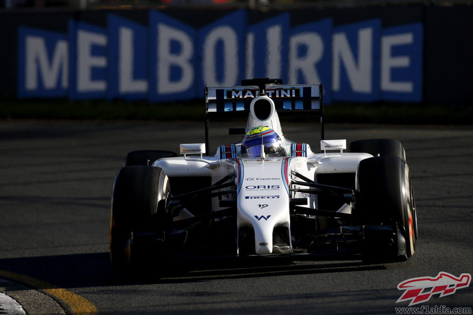 Felipe Massa con buen ritmo y sin problemas