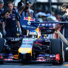 Sebastian Vettel hace un pit-stop