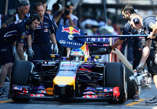 Sebastian Vettel hace un pit-stop