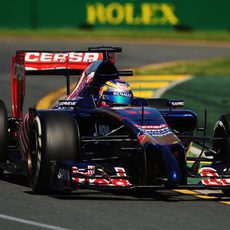 Jean-Eric Vergne trazando una curva