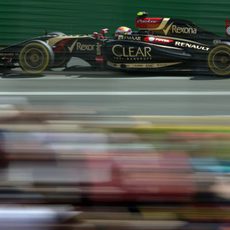 Pastor Maldonado avanza en los terceros entrenamientos de Australia