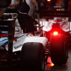 Valtteri Bottas llega a boxes en Albert Park