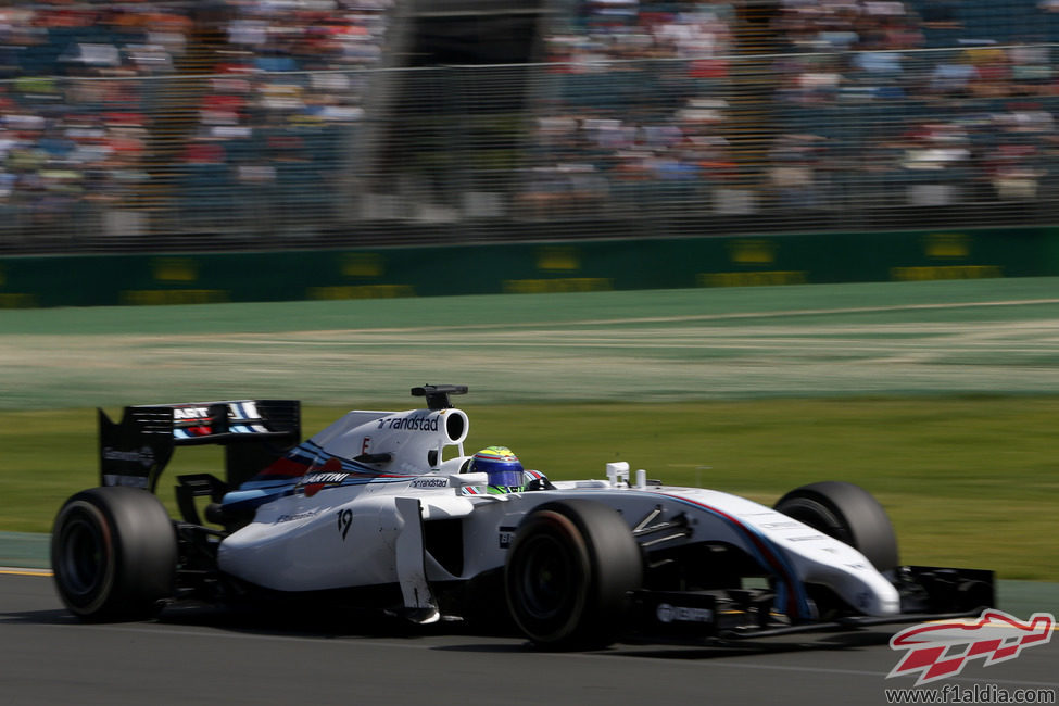 Felipe Massa rueda en los Libres 3 de Australia