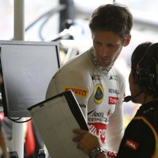 Explicaciones para Romain Grosjean en el box