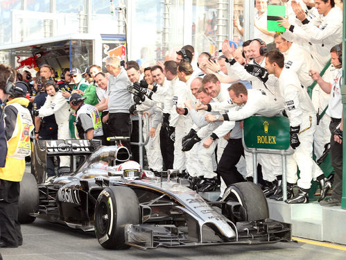 Kevin Magnussen llega al parque cerrado