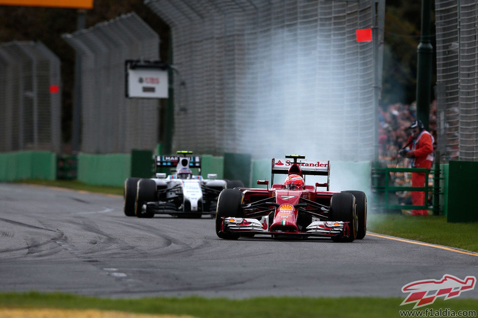 Pasada de frenada de Kimi Räikkönen en Albert Park