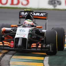 Sergio Pérez disputa el GP de Australia 2014