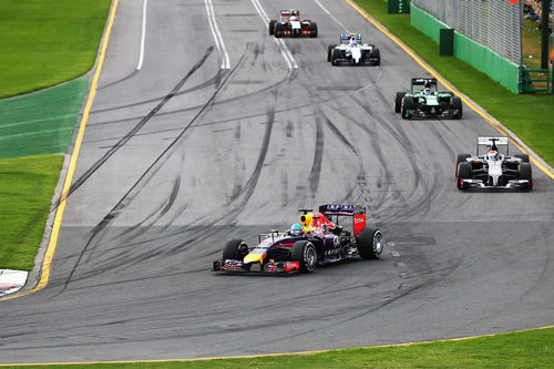 Sebastian Vettel completa los primeros compases del GP de Australia