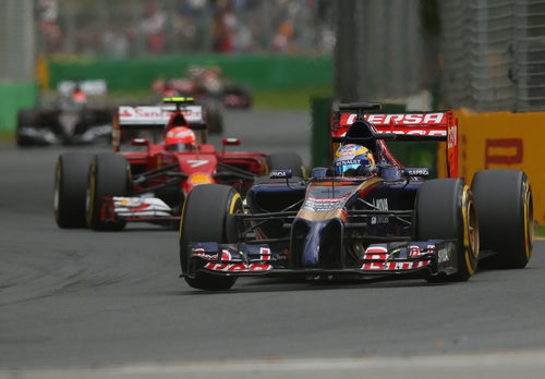 Jean-Eric Vergne plantando cara a Kimi Räikkönen