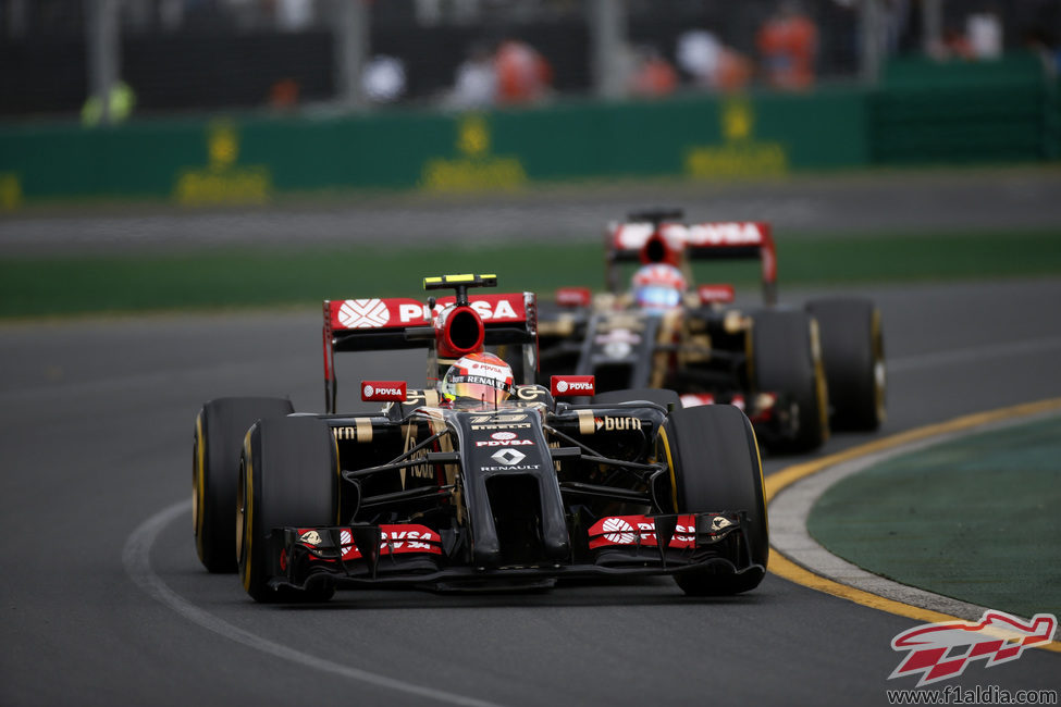 Pastor Maldonado al frente del equipo Lotus