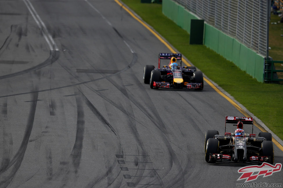 Romain Grosjean y Sebastian Vettel, ambos motorizados por Renault