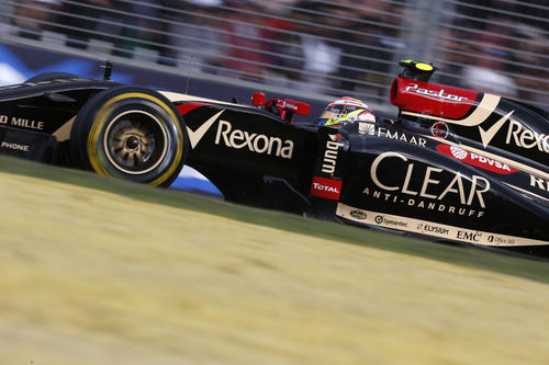 Pastor Maldonado con el neumático blando en su Lotus E22