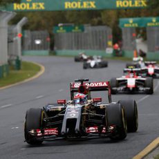 Romain Grosjean en el fondo de la clasificación, por delante de los Marussia