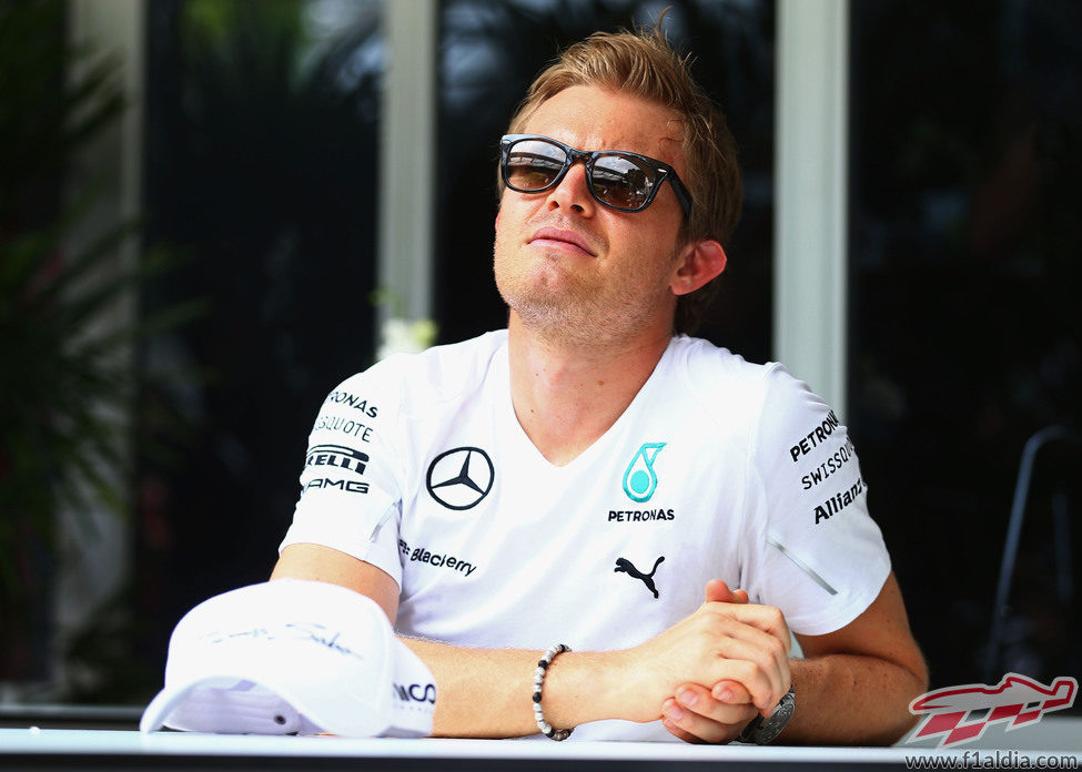 Nico Rosberg, despejado en el paddock