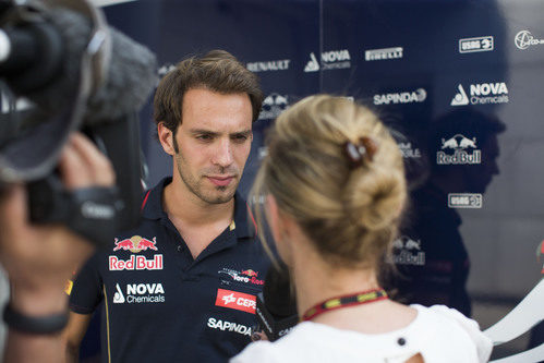 Jean-Eric Vergne habla con la prensa