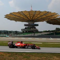 Fernando Alonso rodando en Sepang