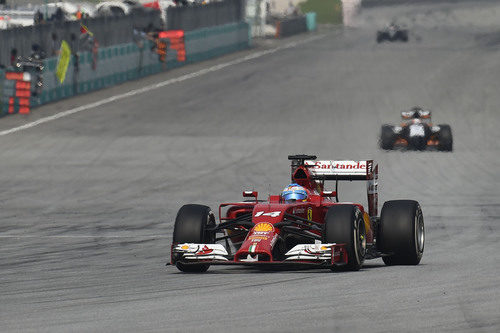 Sepang ofrece una cuarta plaza a Fernando Alonso