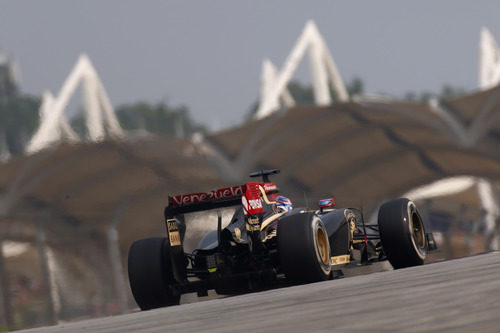 Romain Grosjean logra acabar en Malasia