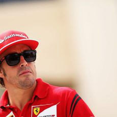 Fernando Alonso espera un duro fin de semana en Baréin