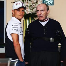 Valtteri Bottas, junto a Frank Williams