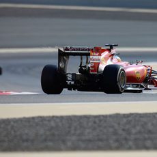 Nueva vuelta para Fernando Alonso en Sakhir